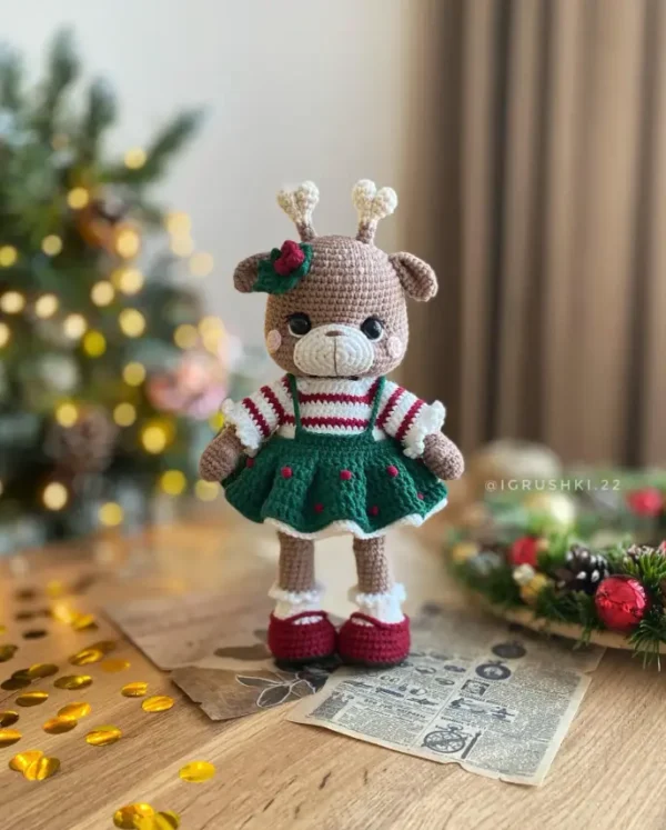 Crochet Christmas deer pattern